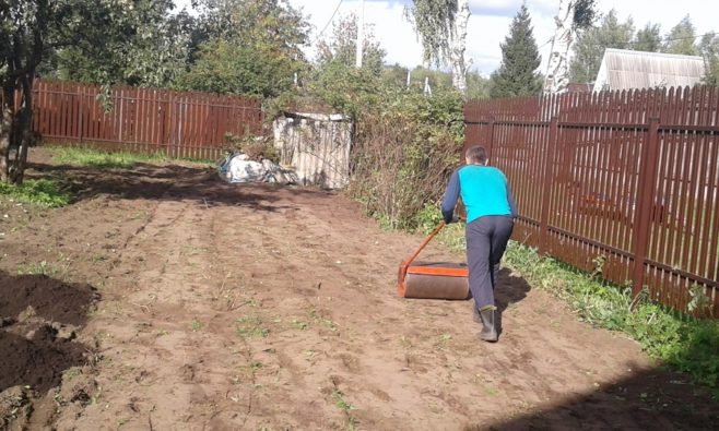 Подготовка почвы под посев газона